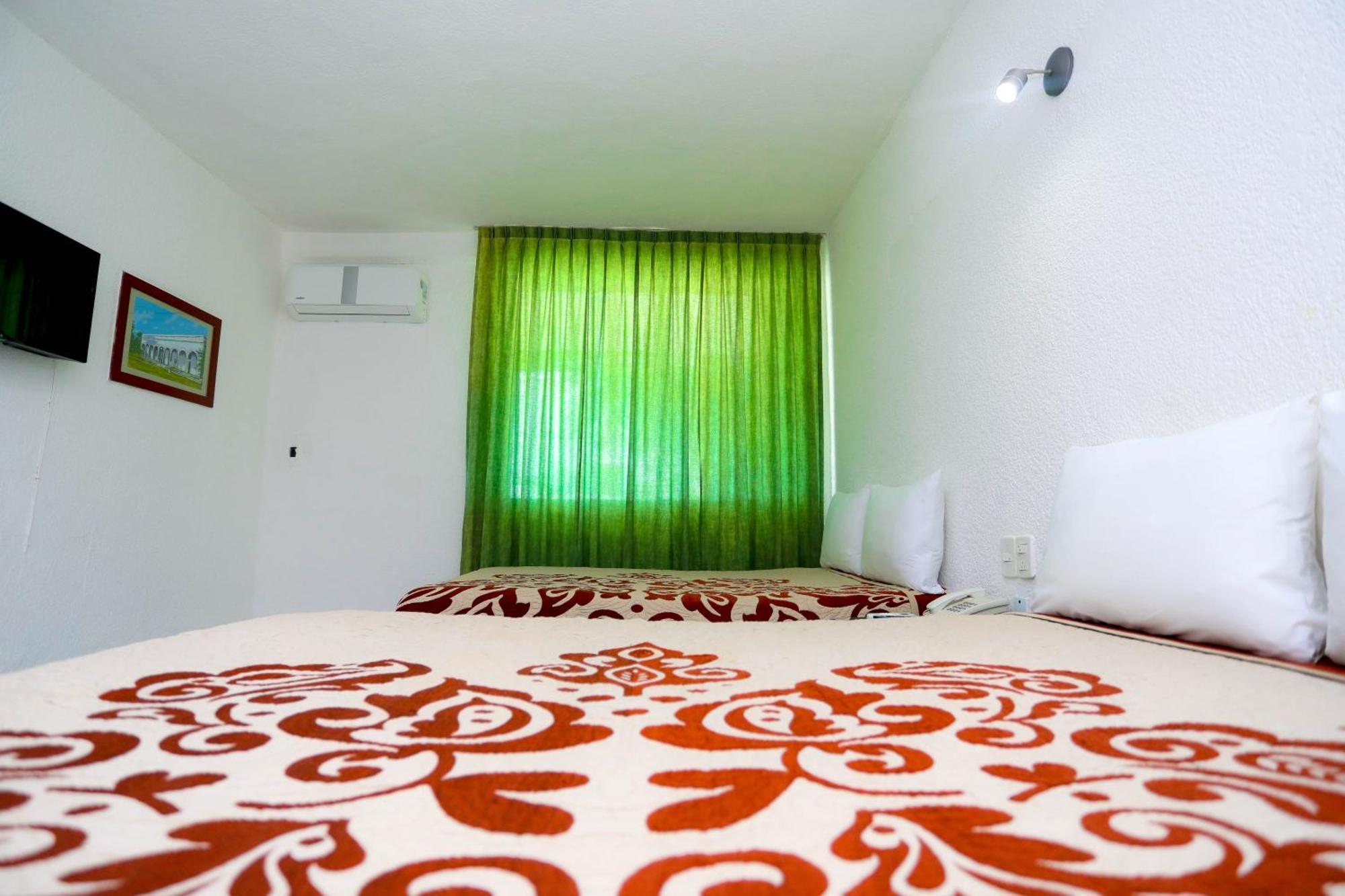 Hotel Maria De Lourdes 칸쿤 외부 사진