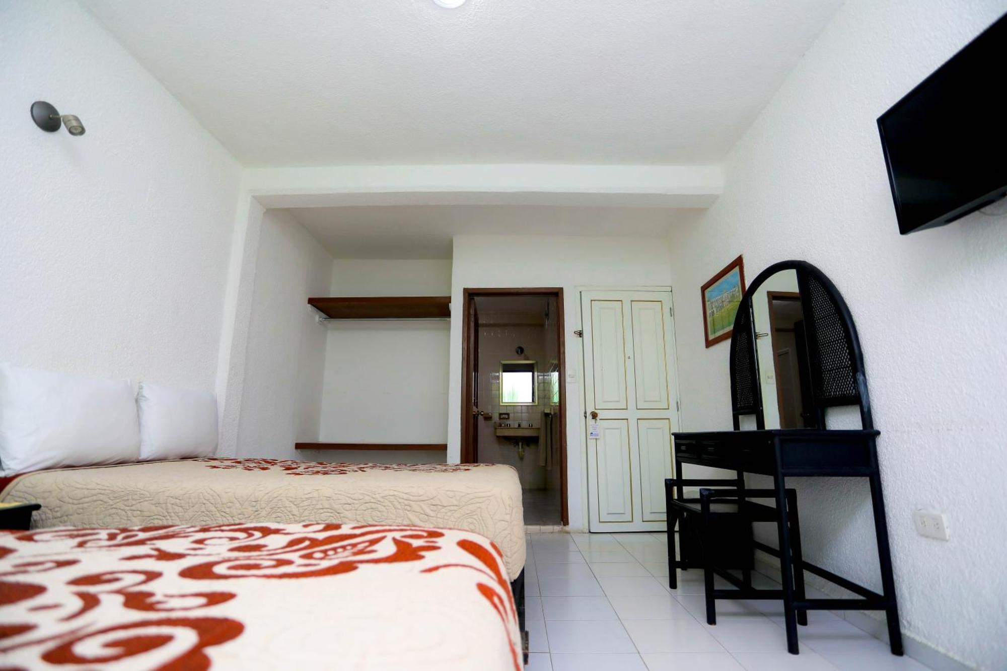 Hotel Maria De Lourdes 칸쿤 외부 사진